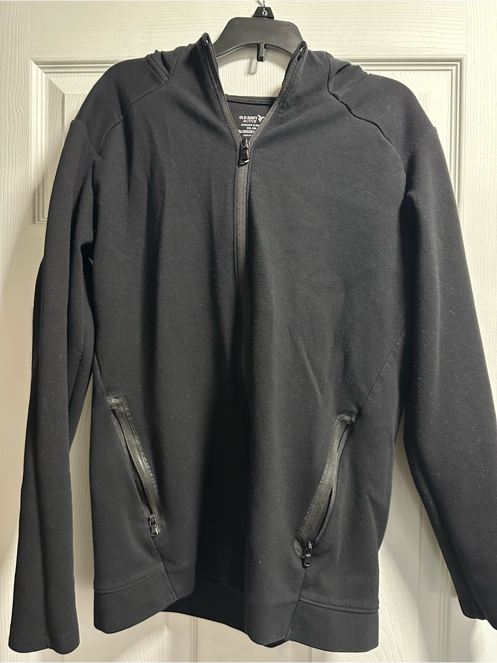 Two Old Navy Active Dynamic Fleece Zip Hoodies Black, Gray